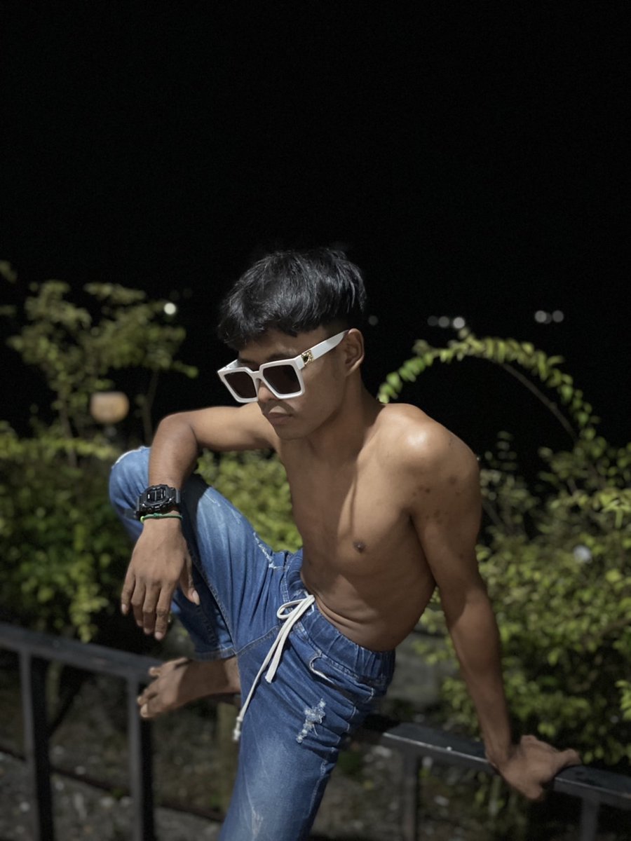 xdinanthrim's tweet photo. ไหนใครอยากคอลเสียวเห็นหน้า ชักจนแตก ก็มาดิค่าบ 200 เอง 🥺 https://t.co/4wUxQN5tlO