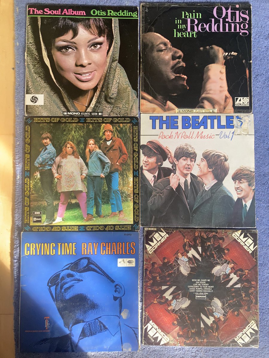 dasvinylbooty's tweet photo. Today’s haul of additions to the collection of nonsense. £10 the lot from the same seller. #vinyl https://t.co/zrcohbmtmJ