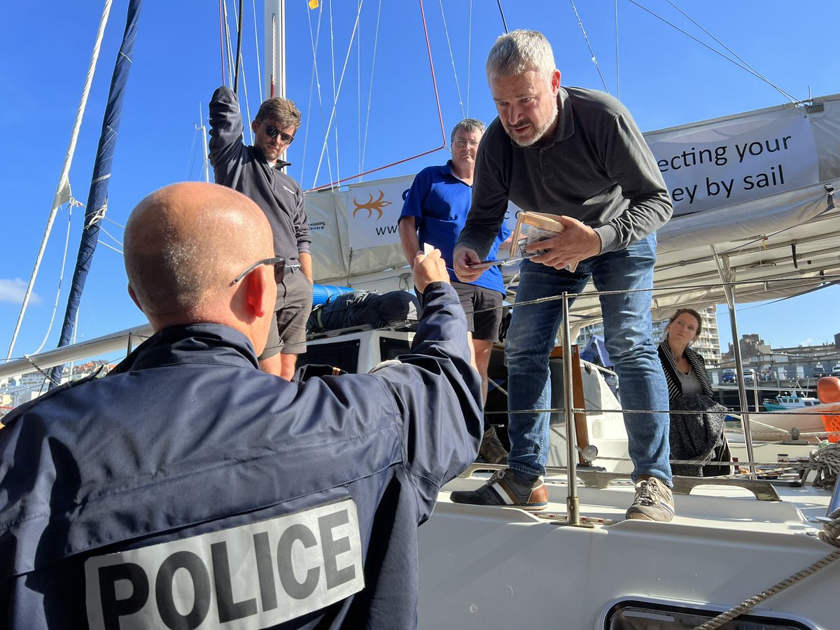 carltonreid's tweet photo. French Border police have arrived. I am classed as a “floater” and as I’m returning to the U.K. soon don’t need my passport stamped. https://t.co/jLY1J8SruG