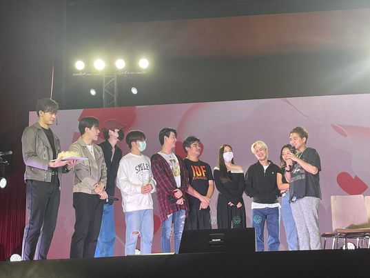 ateofsaintsup's tweet photo. Family in one Frame!
#Saint_sup #MingEr 
#BillySeng1stFM https://t.co/JJFHSmIJoZ