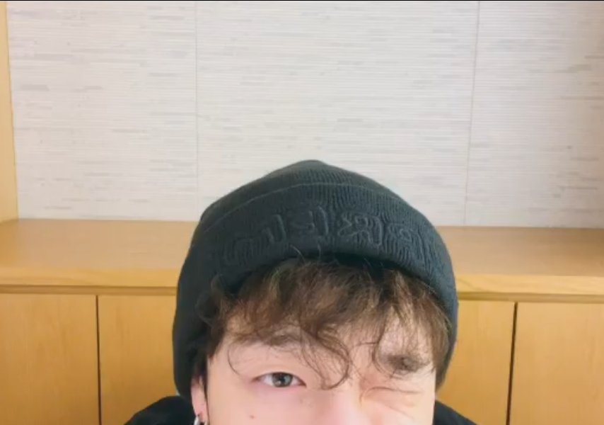 HES SO CUTE IM GONNA CRY