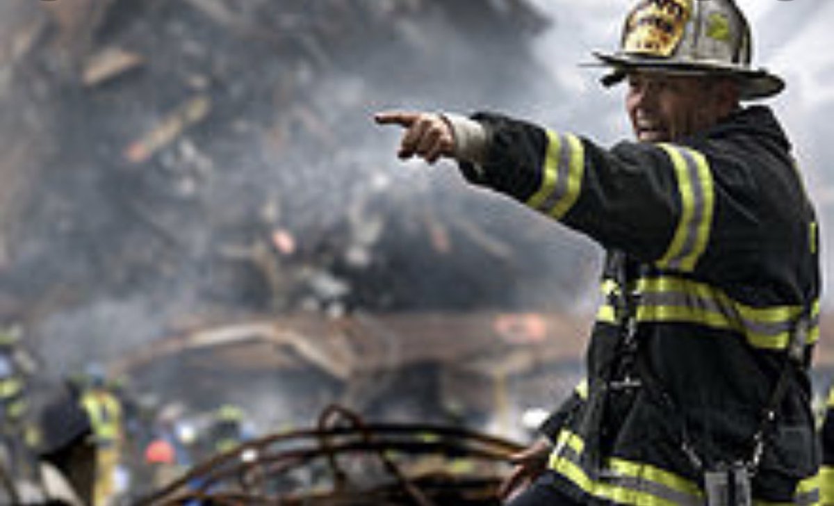 massimovespia's tweet photo. 11 settembre 2001 - 11 settembre 2022
In ricordo delle vittime della strage delle Torri Gemelle e dei colleghi vigili del fuoco statunitensi caduti in servizio.
#nyfd #Cisl #fns #vigilidelfuoco #unionfire β€οΈππ©βπ https://t.co/MCZtCaJipp