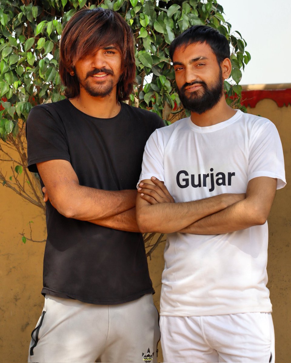 SunilHarigma's tweet photo. Duniya Saali #Jalti hai🔥
Jab #Taqdeer meri chalti hai😎🎯
#sunilannana #sunilgurjar #sunilgujjar #rowdy_vardaat_001 https://t.co/WYsqz5GJxF