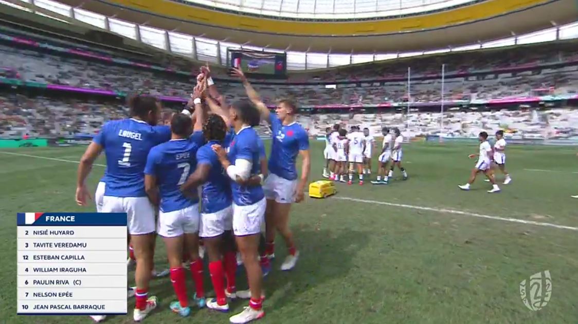 allezbriverugby's tweet photo. C'est parti pour la demie pour accéder à la finale de la 5e place (finale contre l'Argentine)
#FRASAM #France7 #RWC7s https://t.co/Kjqd9VisfJ
