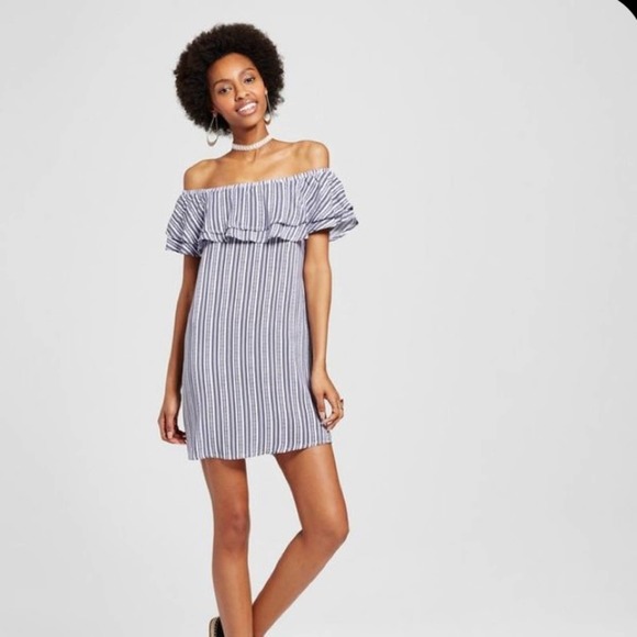 shazzababe73's tweet photo. So good I had to share! Check out all the items I'm loving on @Poshmarkapp #poshmark #fashion #style #shopmycloset #freepeople #almostfamous: https://t.co/q0vc28kFGC https://t.co/mSfLdpxVbe