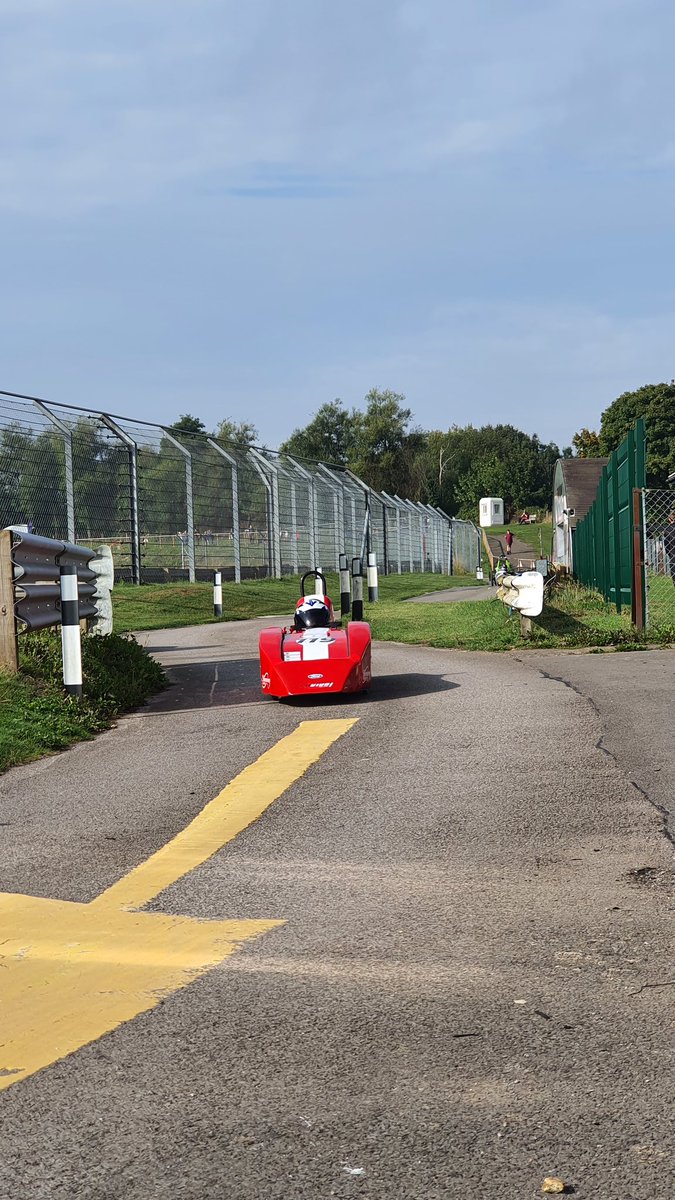 🏁We're racing at <a href="/CastleCombeUK/">Castle Combe Circuit</a> today!

🤝Best of luck to all racing.