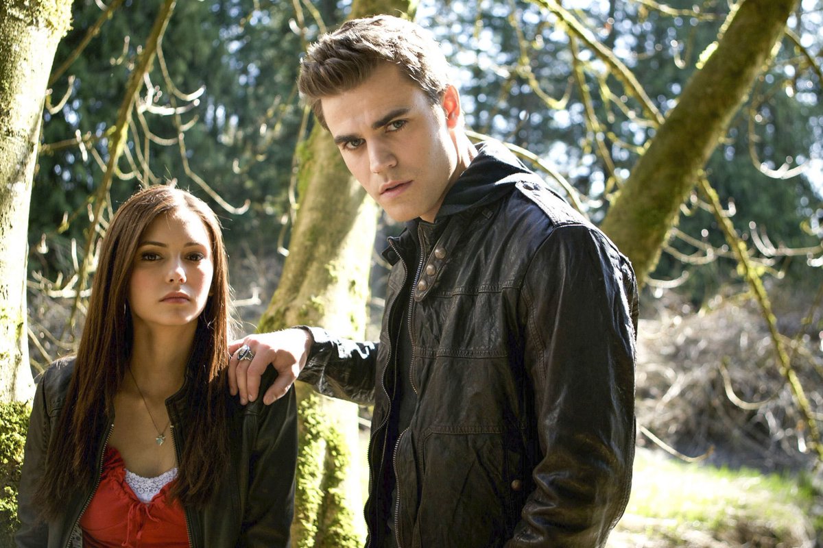 lnfosSeriesFR's tweet photo. #INFO Hier la série #TVD fêtait ses 13 ans https://t.co/7x4iAhAINd