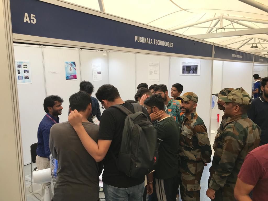 India_iDEX's tweet photo. 🔔
Interesting conversations & interactions of students, #Armed Forces and #Police Forces with #iDEX #Startups during the showcase at #NationalDefenceConclave
📍Kota, Rajasthan
#NationalDefenceConclave #DefenceInnovation #iDEX
@DefProdnIndia @drajaykumar_ias @sjaju1 @SIDMIndia https://t.co/Y6aNupuxZ5
