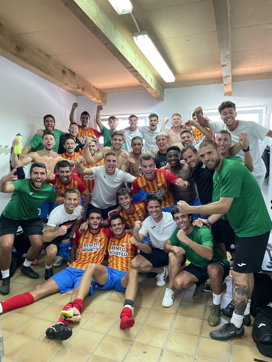 FIIINAAAAAAAAAAAAAAAAAAL SIIIIIIIIIII VICTOOOOOOOORIA AL MUNICIPAL ‘90🤩🤩🤩🤩🤩🤩🤩🤩🤩🤩🤨

Guanyem per 2 gols a 0 a la <a href="/uesantandreu/">Unió Esportiva Sant Andreu</a> en la primera jornada de lliga 😍

Quin equipàs.

DEBUT AMB VICTÒRIA.