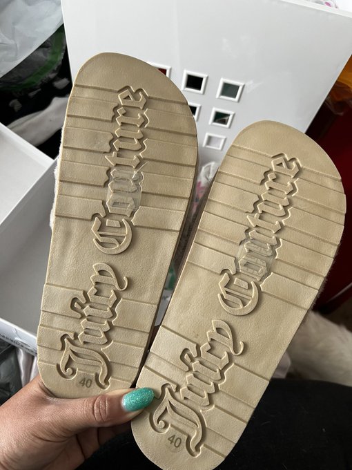 Honestly @ASOS @ASOS_UK you sent me two left feet 🦶🏾?? I had to get this delivered to a friend because<a class="tags" target="_blank" title="On Twitter" href="/?out=eyJ0eXAiOiJKV1QiLCJhbGciOiJIUzUxMiJ9.eyJpYXQiOjE3MjUwODMyNjQsImlzcyI6InR3cG9ybnN0YXJzLmNvbSIsIm5iZiI6MTcyNTA4MzI2NCwiZXhwIjoxNzU2NjE5MjY0LCJyZWRpcmVjdF91cmwiOiJodHRwczovL3R3aXR0ZXIuY29tL0FTT1MifQ.J7yqG4SyFEVTxhTEa2x1IjXcqQssKJiliMAATEQ-ZegzcVUyn03AZlHExaQmjIpJ2EjcLT1alBJuSPoVj-EL6A">@ASOS</a><a class="tags" target="_blank" title="On Twitter" href="/?out=eyJ0eXAiOiJKV1QiLCJhbGciOiJIUzUxMiJ9.eyJpYXQiOjE3MjUwODMyNjQsImlzcyI6InR3cG9ybnN0YXJzLmNvbSIsIm5iZiI6MTcyNTA4MzI2NCwiZXhwIjoxNzU2NjE5MjY0LCJyZWRpcmVjdF91cmwiOiJodHRwczovL3R3aXR0ZXIuY29tL0FTT1MifQ.J7yqG4SyFEVTxhTEa2x1IjXcqQssKJiliMAATEQ-ZegzcVUyn03AZlHExaQmjIpJ2EjcLT1alBJuSPoVj-EL6A">@ASOS</a><a href="/tag/payme"class="tags"><span>#payme</span></a>