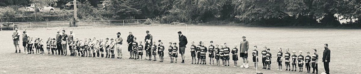 CellanJones's tweet photo. @TrebanosRFCJuni and @CwmJuniorsRFC  paying their respects before kick off the this morning. Great rugby played by both clubs. https://t.co/q7Hnec7wn7