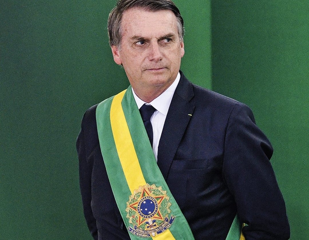 Giovanni1169h's tweet photo. Vorrei ricordare che Bolsonaro, tempo fa, disse che il Brasile dovrà procurare il cibo per metà della popolazione mondiale....
Quando ti propongono di mangiare #insetti .. #rifletti https://t.co/rj6N6Nif5n