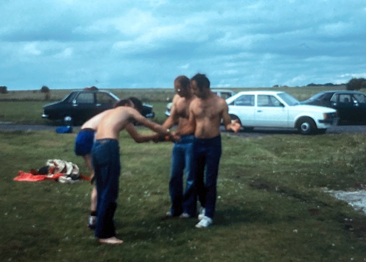 JoslinMalcolm's tweet photo. Remembering the 46 who were lost 40 years ago #swanseaskydivers #mannheim https://t.co/A98ty2poMu