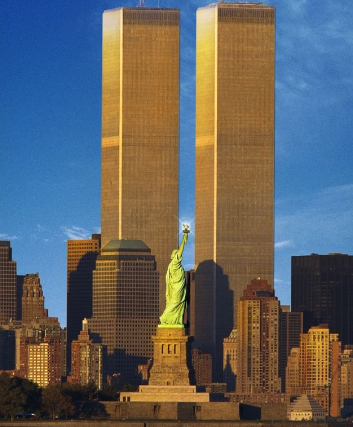 damar_ummu's tweet photo. 11 Eylül
Hafızalardan silinmeyecek
Bir Tarih ❗❗❗ https://t.co/THq8wzZdbj