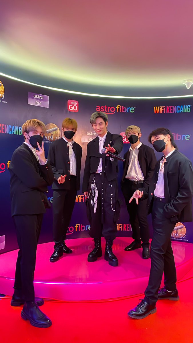 isaacvkm_1212's tweet photo. We are ready 🫶🏻🔥

#AIM23 #Timebomb #IsaacTimebomb 
#IsaacVkm #邬凯名 #아이젝 #젝터 #IsaacVoo https://t.co/uQ8Tkxsnlq