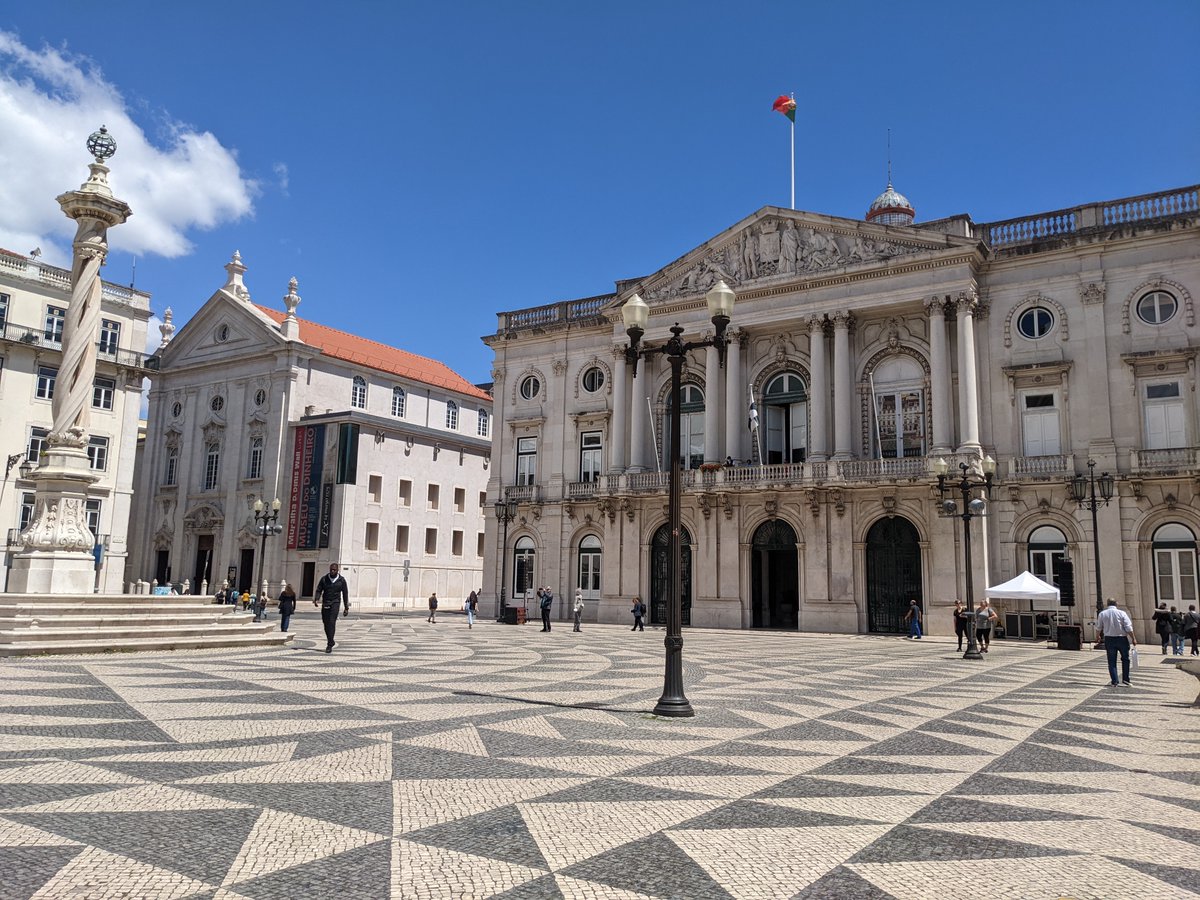 europeanbar1's tweet photo. Early bird rates for our Annual Conference in Lisbon on 22-23 Sept end tomorrow.  Don't miss it!
Programme and registration information is available here https://t.co/XEJ1dA0J0t https://t.co/pCtpRdmJSQ