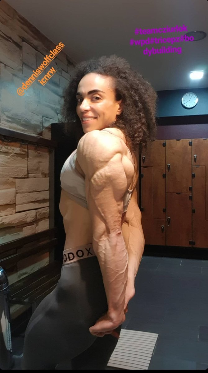 Pokkuti on Twitter: "RT @YtGym: pdgde2: Manal Ben Jabeur"