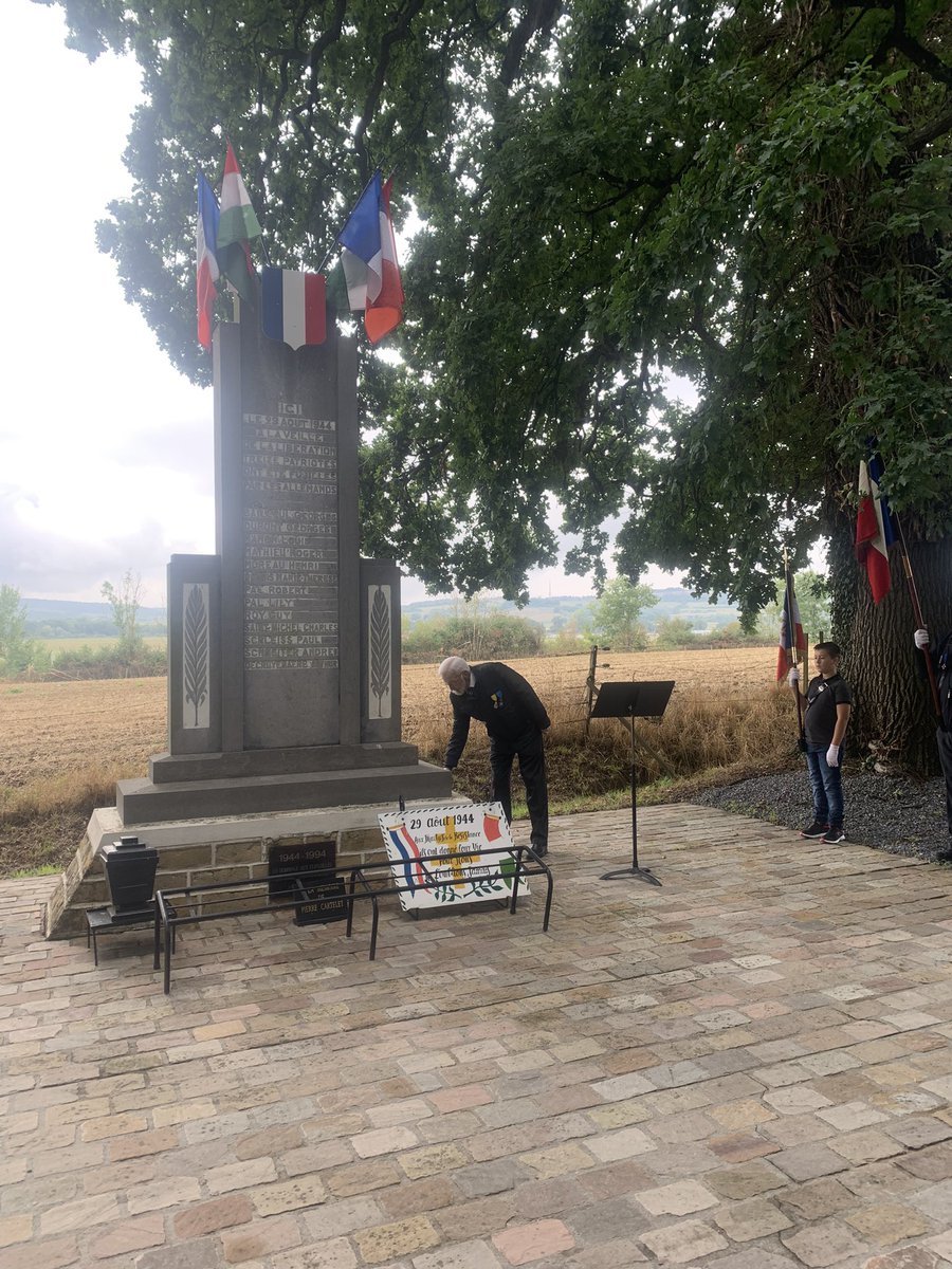 patrick_fostier's tweet photo. Cérémonie à #Tournes, ce matin, à la mémoire des 13 martyrs assassinés par les nazis en 08/44. J’y représentais @boris_ravignon. Discours poignant de Gérard Carbonneaux Maire, du SG de @Prefet08, assistance nombreuse. Ne les oublions pas ! 😢 https://t.co/wGcIfW5r37