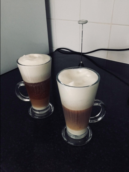 aerolatteHQ's tweet photo. Easy like Sunday morning... What coffee creations do you enjoy making with your aerolatte?
#coffee #espresso #barista #homebarista #homecafe #latte #latteart #coffeetime #coffeelife #brewmethods #specialtycoffee #cappuccino #coffeelover #baristalife # https://t.co/sSaMotDxpl