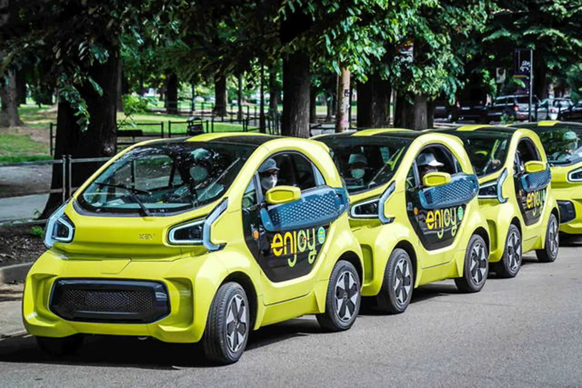 EconomyUp's tweet photo. #SmartMobility XEV, com'è fatta l' #autoelettrica per la città creata in stampa 3D e scelta da @Enjoy https://t.co/yHOruKqKNu @eni #carsharing #AutomotiveUp #SmartMobilityUp https://t.co/huK3B4n9g5