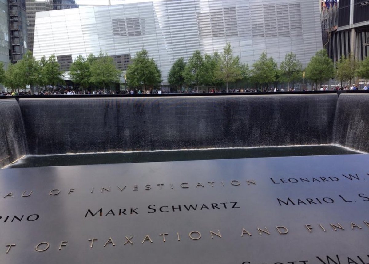 On #September11 , we always remember our heroes.   This year was extra special.   I was a guest teacher in my daughter’s classroom sharing about our hero paramedic Mark Schwartz.  #NeverForget #911NeverForget #PantherLakeOCPS <a href="/OCPSnews/">ocpsnews</a> <a href="/MrSchwartzEdS/">Andrew Schwartz</a>