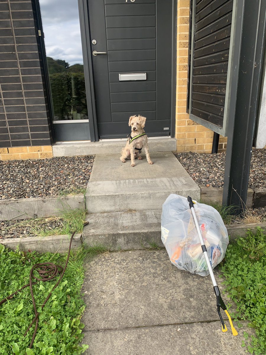 Darran Lightbody (@darranlightbody) on Twitter photo Morning litter pick with the wee man on the Clyde Walkway <a href="/friends_clyde/">River Clyde Environment Group</a> <a href="/KSBScotland/">Keep Scotland Beautiful</a> Morning litter pick with the wee man on the Clyde Walkway <a href="/friends_clyde/">River Clyde Environment Group</a> <a href="/KSBScotland/">Keep Scotland Beautiful</a>