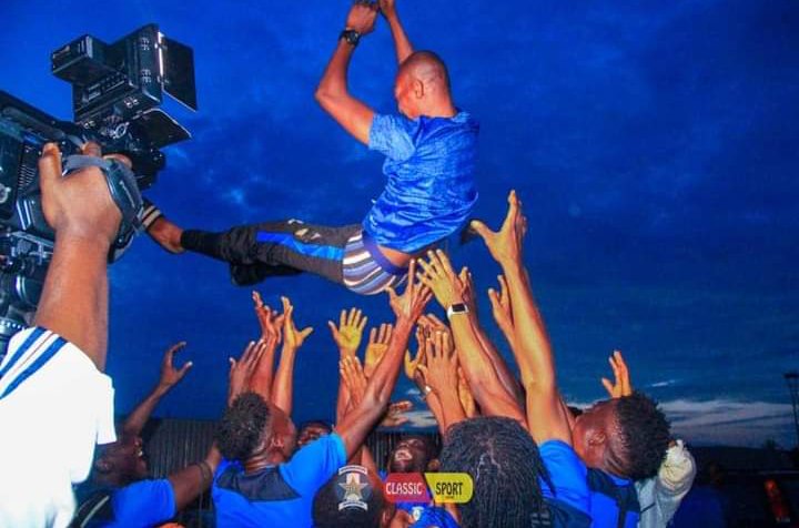oyosportsnews's tweet photo. OTD: 3SC RETURNS TO NPFL AFTER FOUR YEARS

Read more 👇

https://t.co/KIGABw2kvS

@AbialaDahunsi 
@oluyolewarriors 
@3SCFansPage 
@seyimakinde 
@FeedbackOYSG 
@TheSeunFakorede 
@LMCNPFL 
@nnationalleague https://t.co/IRPIh8PjFg