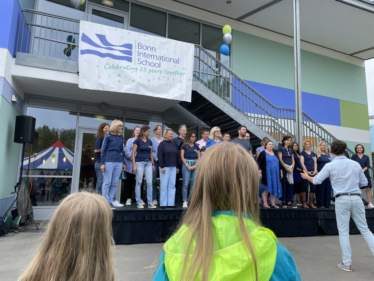 Drrobertsims's tweet photo. The International Voices Choir opening our 25th Anniversary BBQ.  Beautiful start!!  #BISBonn https://t.co/KMLBBr7wkc