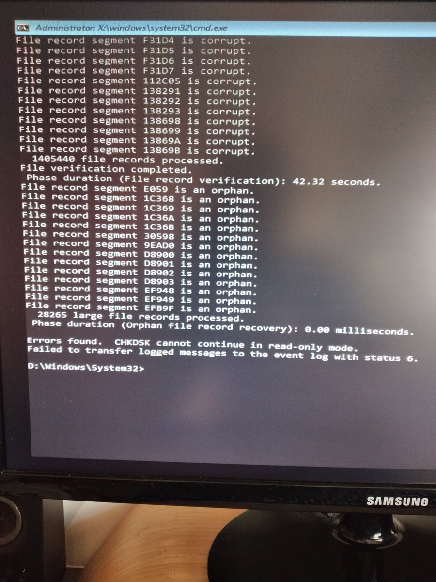 Well this doesn't look good. Seems like my hard drive is having some issues.
#IndieLegion #indiewatch #indiedev #indielovers #indiegame #IndieGameDev #gamedev