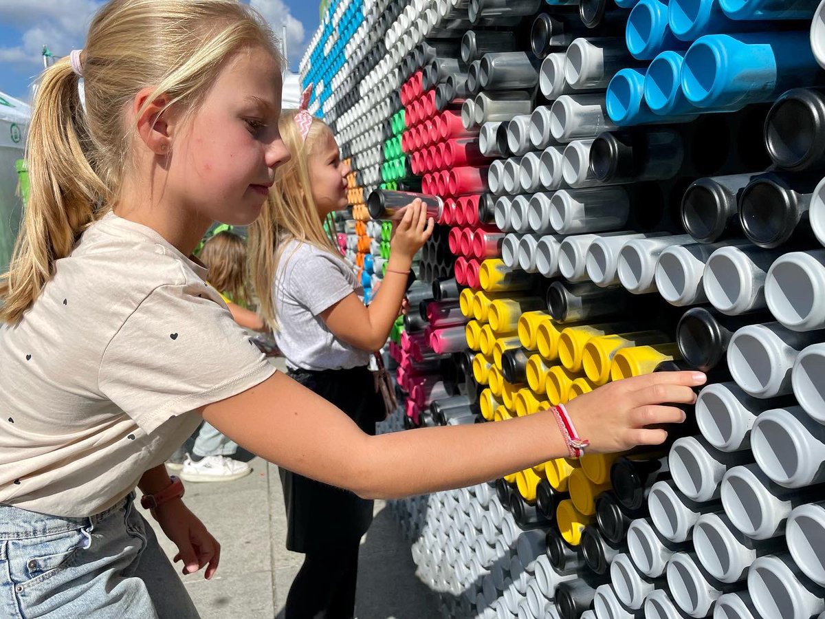 chaquecanette's tweet image. En ce moment à @villecolmar le #PixelCan de #chaquecanettecompte avance ! @citeofrance @Constellium #recyclage #tri #citeo @LesConnexions