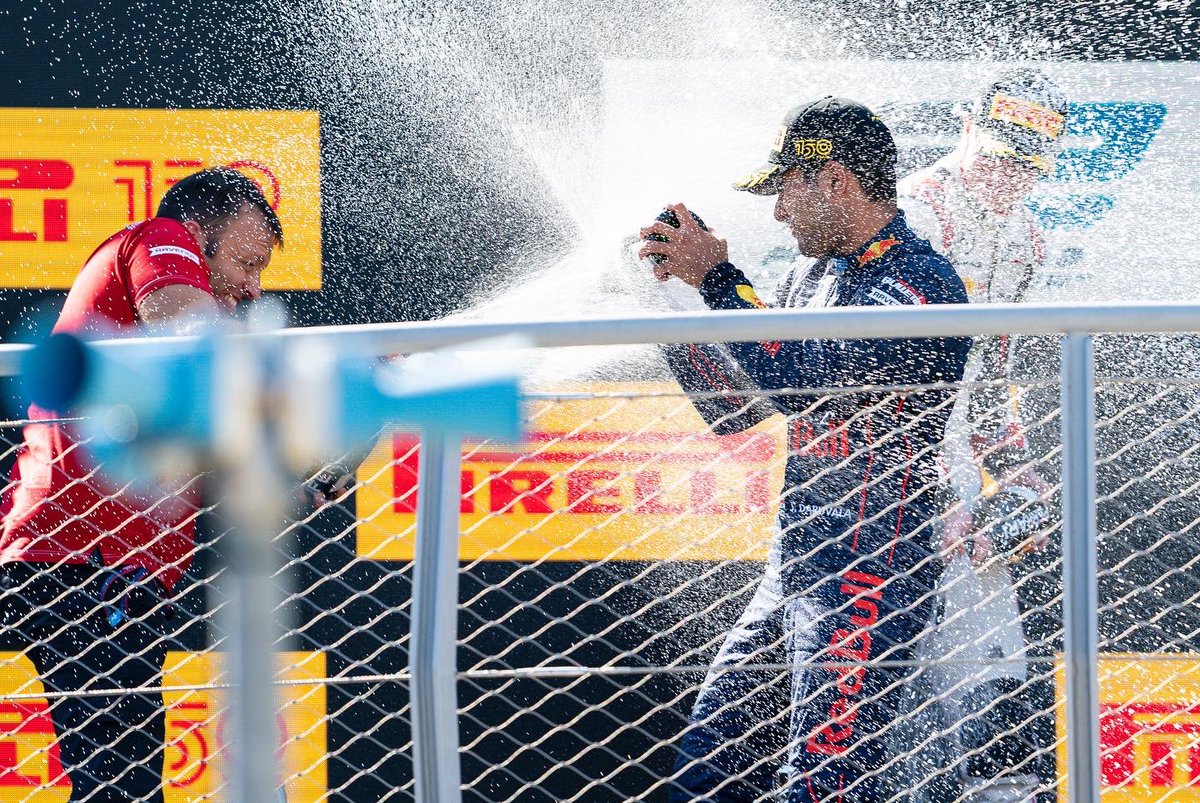 DaruvalaJehan's tweet photo. Yesss, P1!🏆… A big thanks to the boys and girls @PREMA_Team - the car was rapid and the pit-stop amazing ✅
Feels good to go into the break with a double podium under my belt!💪🏽
📸 James Gasperotti
#RedBull #RedBullJuniorTeam #Prema #PAP #Winway #F2 #ItalianGP https://t.co/PRtF6EHtGG
