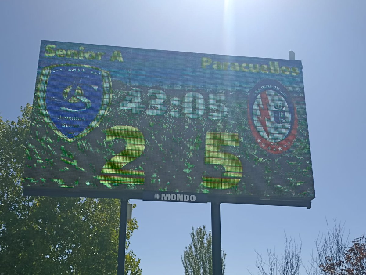 CDParacuellos's tweet photo. Final del partido.
Juventud Sanse 2- 5 Paracuellos 
Primeros 3 puntos. 
#vamosparacuellos 
🔴⚪⚪🔵 https://t.co/qigYNwPqgT
