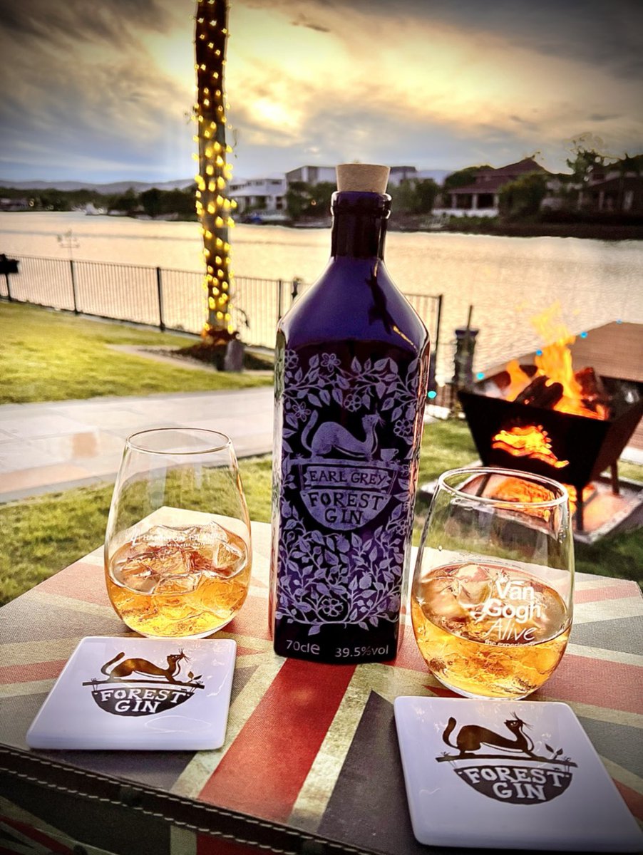 DebPritchardGC's tweet photo. Late afternoon now ๐down under ๐๐ฆ๐บ๐
Earl Grey ๐ @ForestGin ๐ธ
Cheers to a wonderful lady #QueenElizabethII
@RoyalFamily how lucky
we all were๐ธ๐ผ
#GCSGS @gcmag
โGold Coast Sunset Gin Society EST. 2019โ https://t.co/sekYa0bmp6