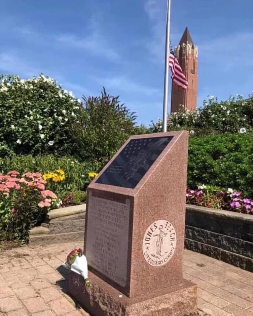 BucketBuoy's tweet photo. We will never forget those who have made the ultimate sacrifice. #sept11memorial #JBLC 🌅

In every wave 🌊
In every breeze 🌬 
We remember you 🙏🏻 https://t.co/wfbRm93XB8