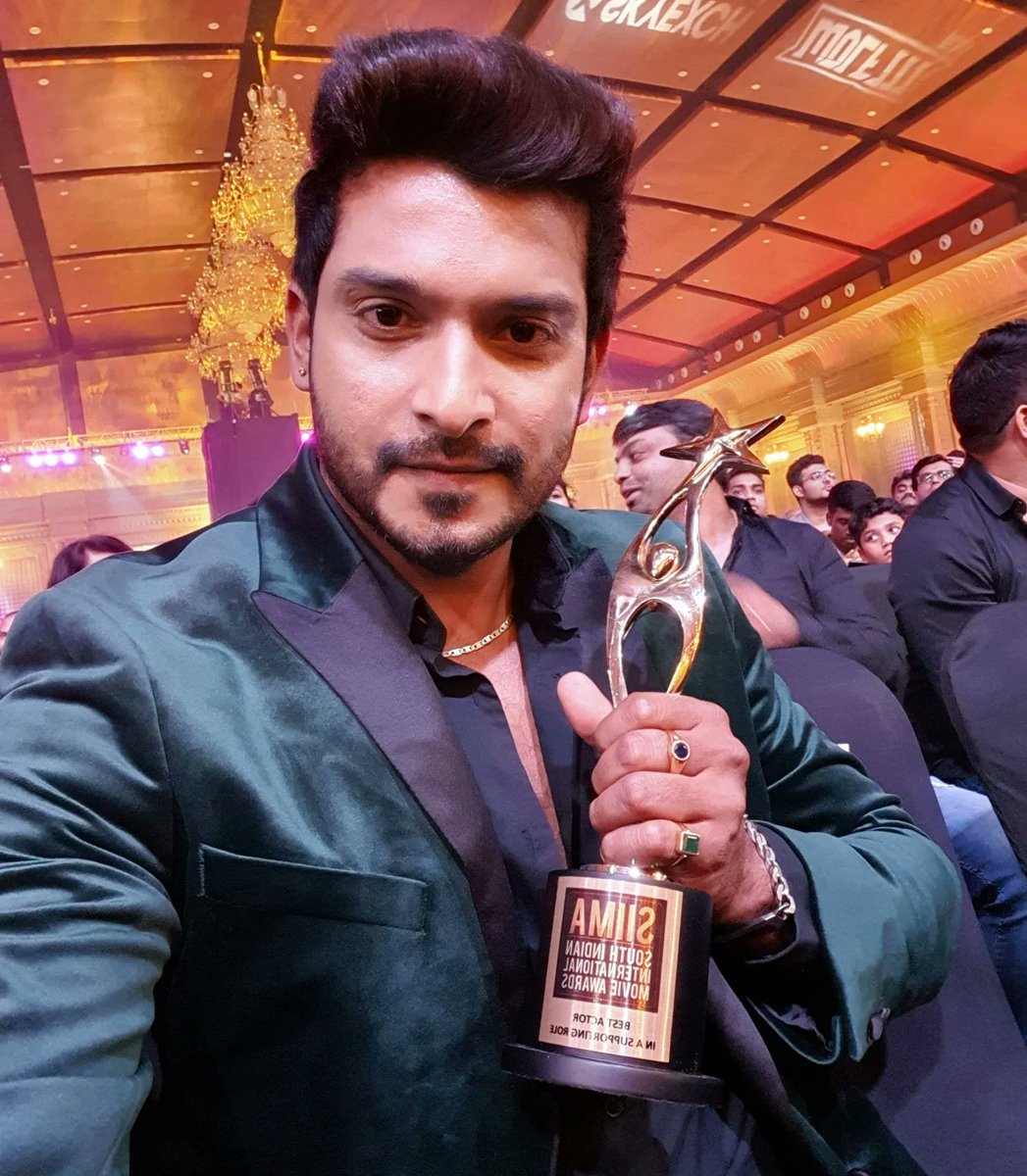 pramodactor1's tweet photo. Siima best actor supporting role  #RathnanPrapancha 🎬 udaal baabu rao 🧨🌟😍  thank u fr recognising @siima thank u #rohitpadaki sir for giving me such a wonderfull role ❤️  thanks a lot @Karthik1423 sir, @yogigraj sir for believing me 😍 thank u @dhananjaya_ka ❤️ @KRG_Connects https://t.co/6t64tKLctJ