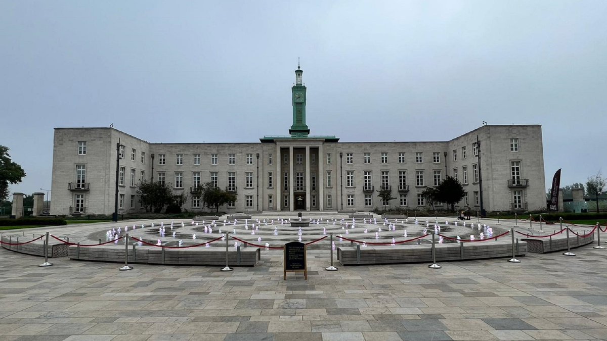 wfcouncil's tweet photo. The proclamation marking the accession of King Charles III will be read in Fellowship Square today from 3pm.

Members of the public are welcome to attend and a book of condolence is also available to use at the entrance of Waltham Forest Town Hall: https://t.co/IOSMPfWSRu https://t.co/BsNAaokxsS