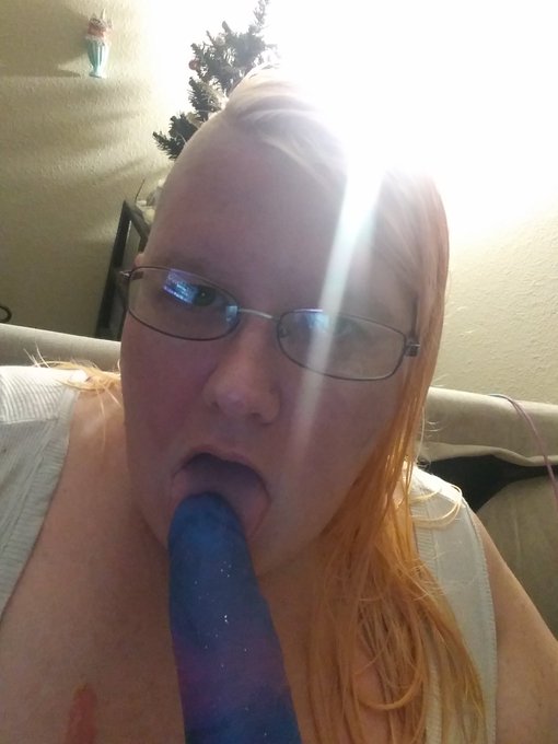 Comradecutie420💖💨 ❌'s pics and videos - FcXrDdAakAIaA4h jpg:small