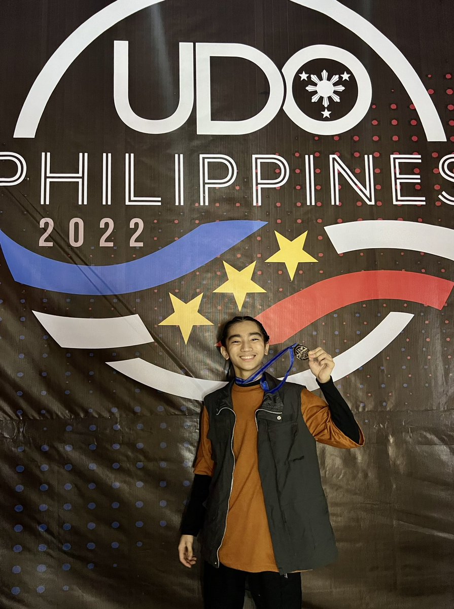 LezzGOld! 🚀💚👽🖖🏻 #studio51 #UDOph