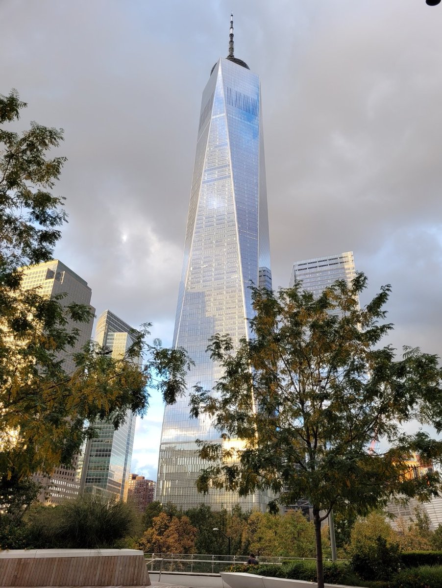 AgentDockry's tweet photo. Freedom Tower today, 21 years ago the view of this area was alot different. Please take time to remember 9/11.

#Remember911 #911NeverForget https://t.co/jwYMQAbqqb