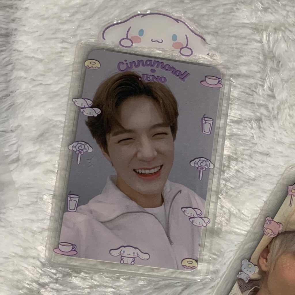 ▭ׅ ▭ֹ ▭  ꒰ఎ wts / want to sell ໒꒱   ׅ▭ֹ ▭ׅ ▭ֹ ▭

jeno dreamshow #2 day 2 (1) eyesmile
no pair just each
price by dm 

✅ vid condi
🚚 through 🍊 exc fee adm 2%
🏘 Jatim, Ina 

t. wts pc nct dream ds dream show