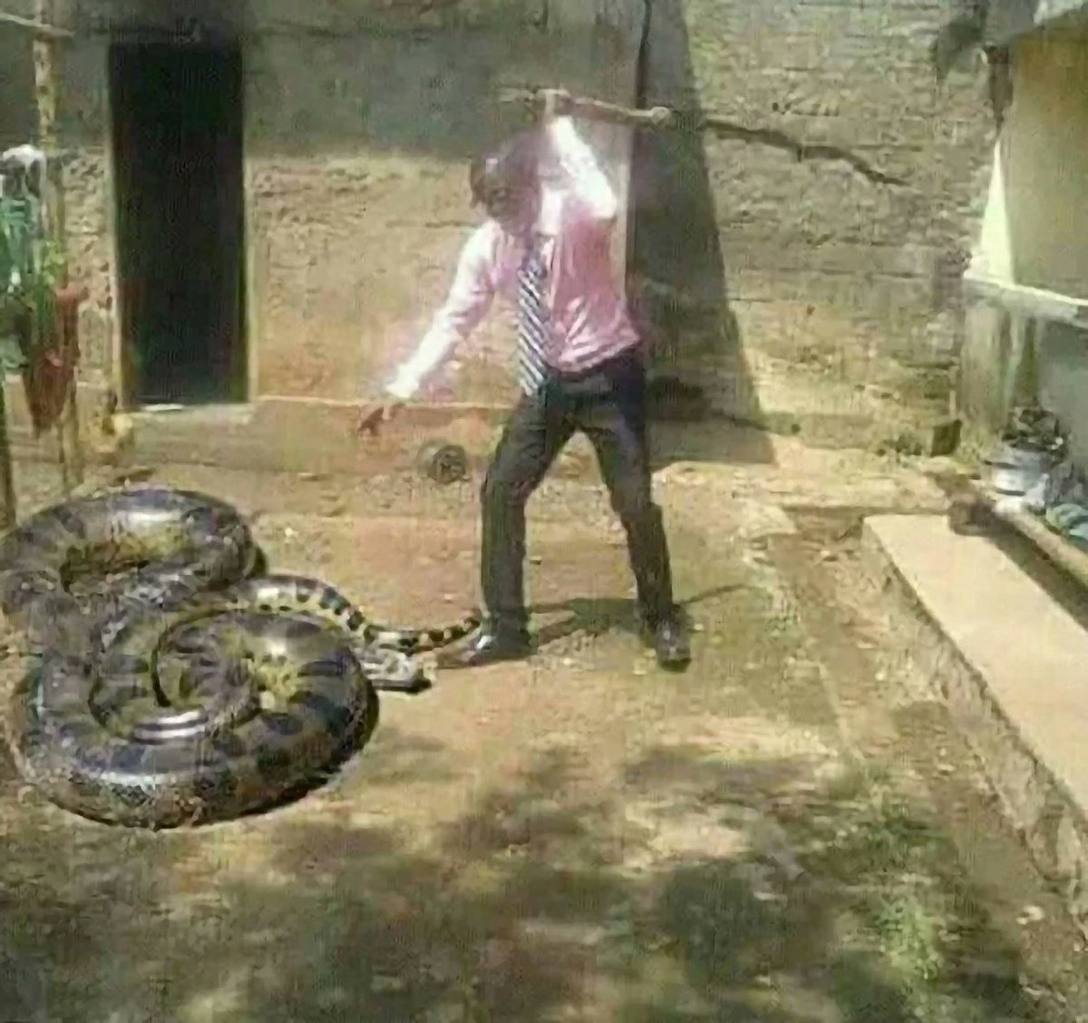 Nikolay18980712's tweet photo. Este soy yo intentando programar en python https://t.co/WRN1IKlvs3
