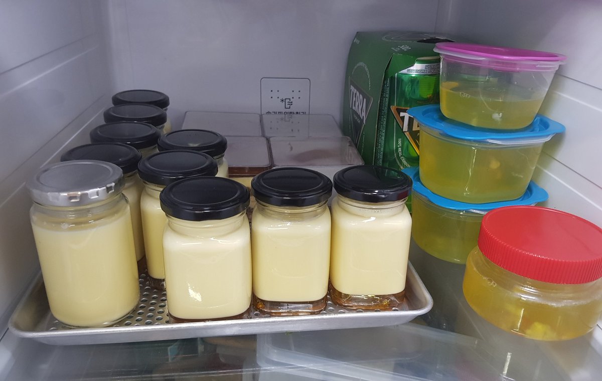 내가 치즈케이크와 푸딩을 좋아한다!
알티해주세요....추첨 한분 만들어드립니다
집에 크림치즈랑 생크림이 넘 많음.....
담청자 발표는 이번달 안으로 트친아니여도
됩니다.