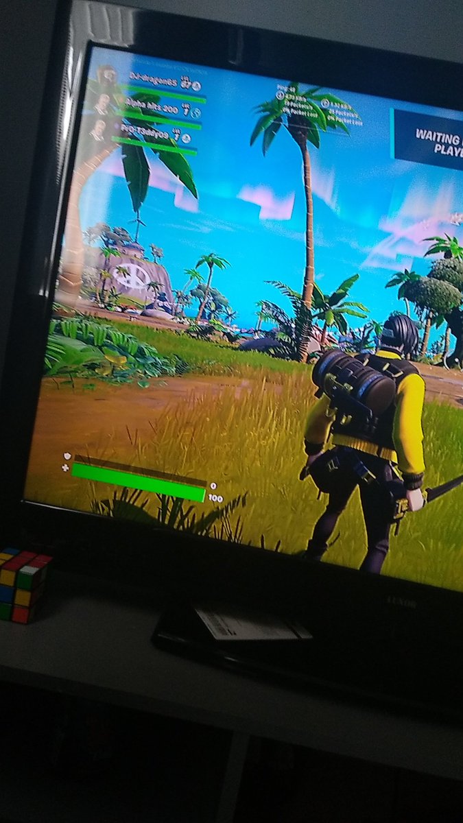 rainbowwolfExE1's tweet photo. Why my teammates afk and doing nothing.  Lol ?¿¡? I'm sick at my team afk. @Fortnite_ES @FortniteGame @FNCompetitive @FortuneMagazine @FortniteStatus #StopAfk https://t.co/G9qVV6BhlM