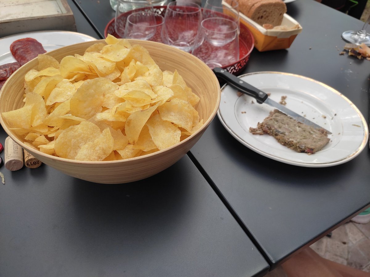 AvocatCompiegne's tweet photo. C'est bon on a retrouvé le pâté @JeanHenaffSA #aftercourse https://t.co/Vw6KvkzLE2