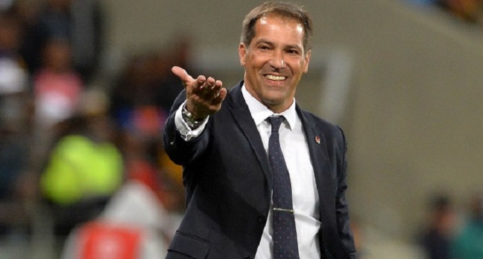 SABC_Sport's tweet photo. A week after coach Carlos Queiroz was again appointed by the Iran national team, the well-travelled mentor has now asked South Africa’s very own Roger de Sa to join him at the FIFA World Cup.

✍🏽 #SABCSport Journalist @superjourno

Read more ▶️ https://t.co/MqxDi0IVs6 https://t.co/uRmP7NUw7M