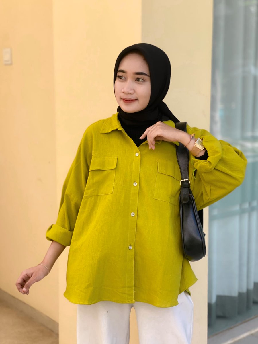 Keyzhcollection's tweet photo. @ohmybeautybank Halo kak bisa cek shopee kita yaa ini yg bagian belakang lbih pjg jadi hijab friendly, muat sampai BB 90kg karna oversize https://t.co/nHb0pyDJuq