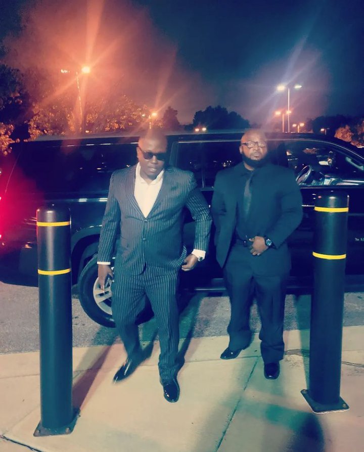 NappyBoy199's tweet photo. Ambassador @Kaolastkingdenero at the most celebrated All Works of Life Awards (AWOL) 2022 as special Guest. 🎤🇸🇱🇸🇱🇸🇱 https://t.co/UJ8hqbrEaN