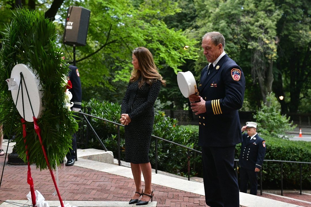Acting #FDNY Commissioner Laura Kavanagh and Chief of Department John Hodgens honor those who made the Supreme Sacrifice 21 years ago by laying a wreath at the Firemen's Memorial in Riverside Park #NeverForget