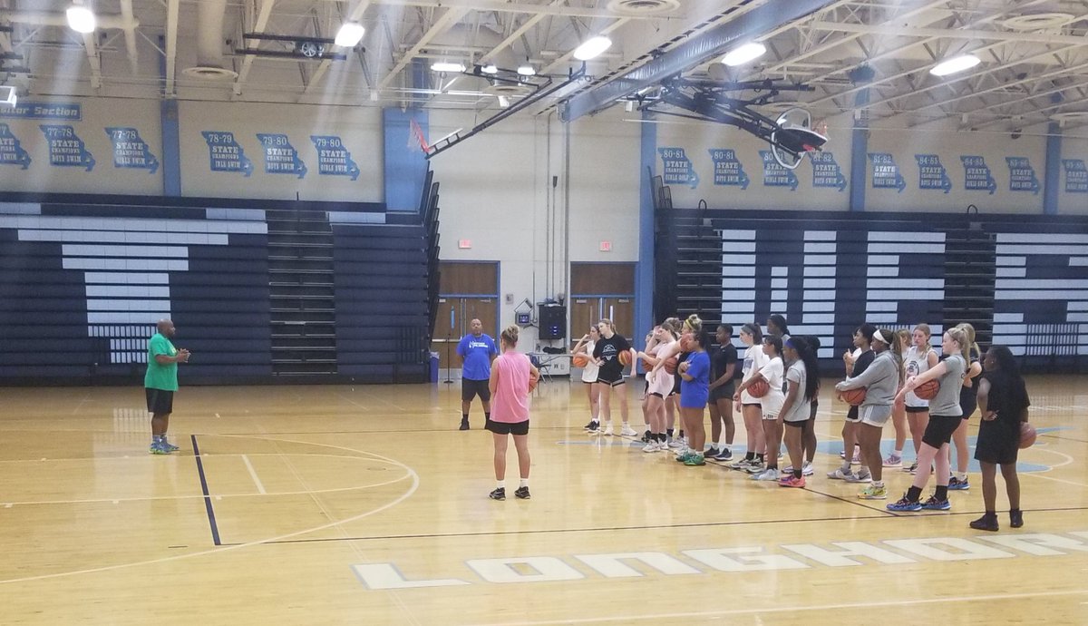 Today got to get back on the recruiting trail some.  Bucket Producer 40/40 Camp.  #pantherhunt #principiacollegewbb 
Always blessed.