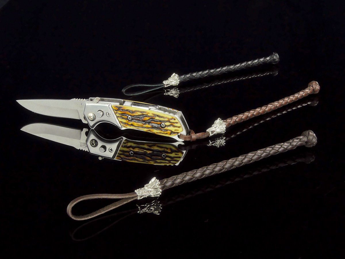 peterleatherpe1's tweet photo. Excited to share the latest addition to my #etsy shop: Leather knife lanyard with dragon head, knife lanyard bead https://t.co/nIFBkKkODm #birthday #silver #knifelanyardbead #knifelanyard #customlanyard #leatherlanyard #keychainlanyard #dragonkeychain #knifebead https://t.co/EDiQOcQIE1